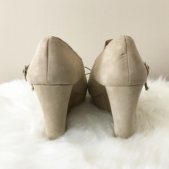 Rue 21 Faux Suede Tan Wedges Size L (8/9), NWT - Picture 5 of 8